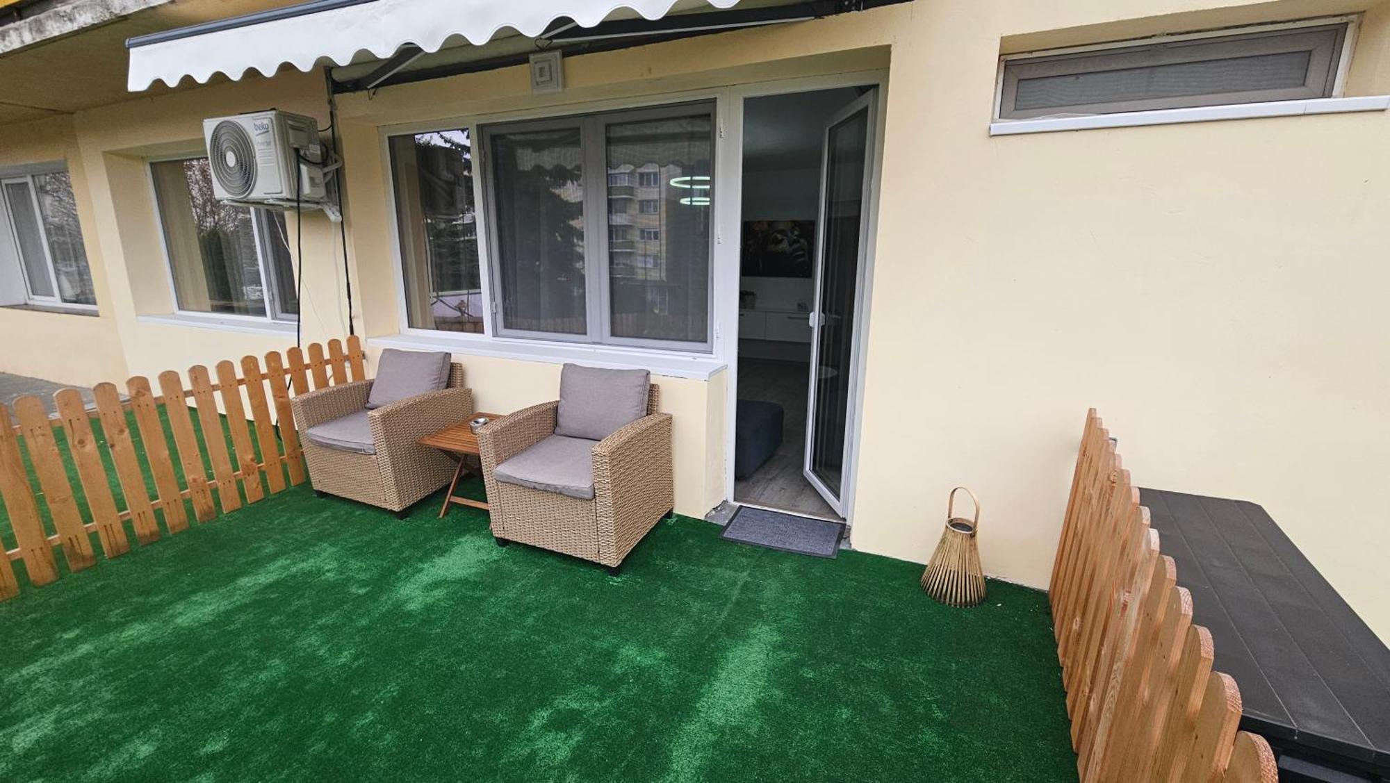 Central View Apartment Deva Exterior photo
